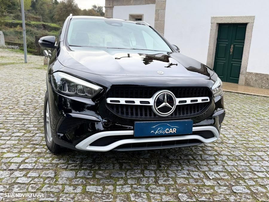 Mercedes-Benz GLA 180 - 2