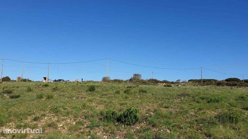 Terreno à venda na Rua Moinho de Almograve - Grande imagem: 3/12