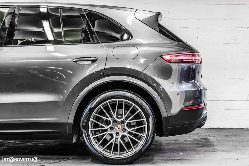 Porsche Cayenne E-Hybrid - 10