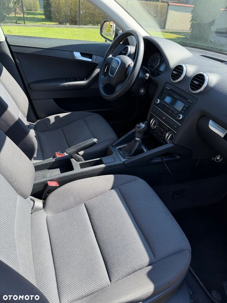 Audi A3 Sportback - 3