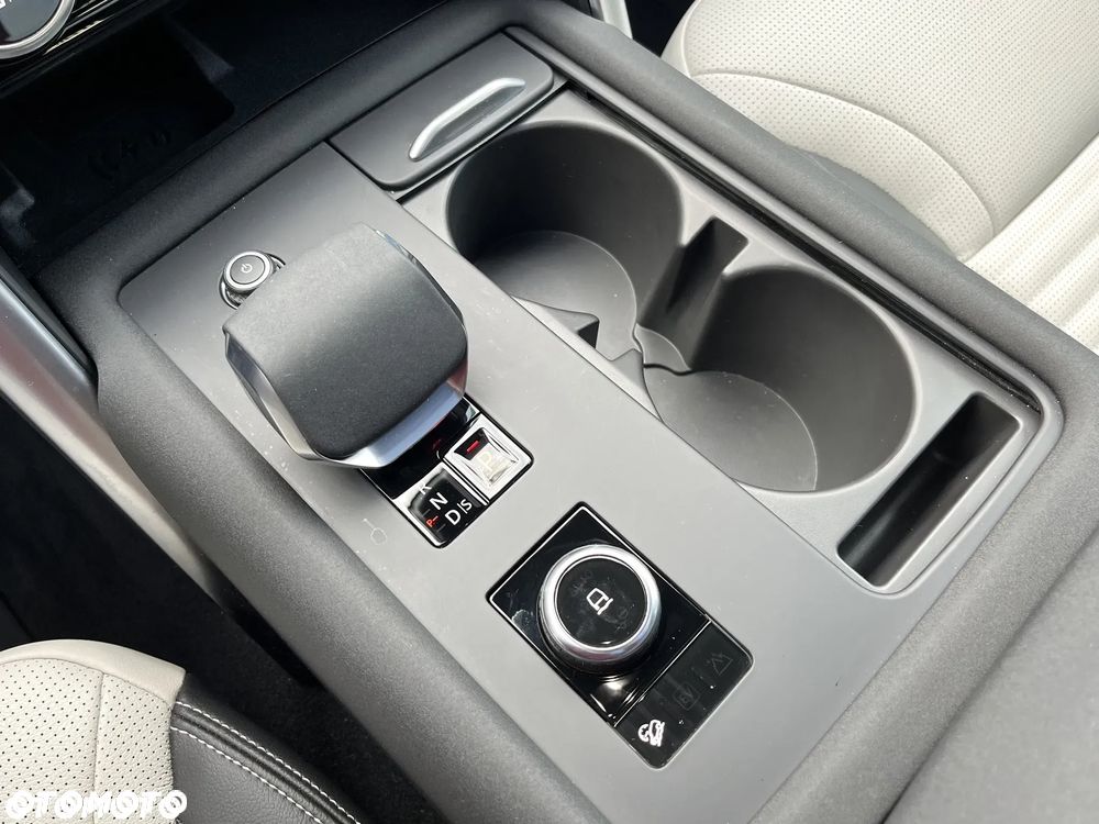 Land Rover Discovery D250 Dynamic SE - 6