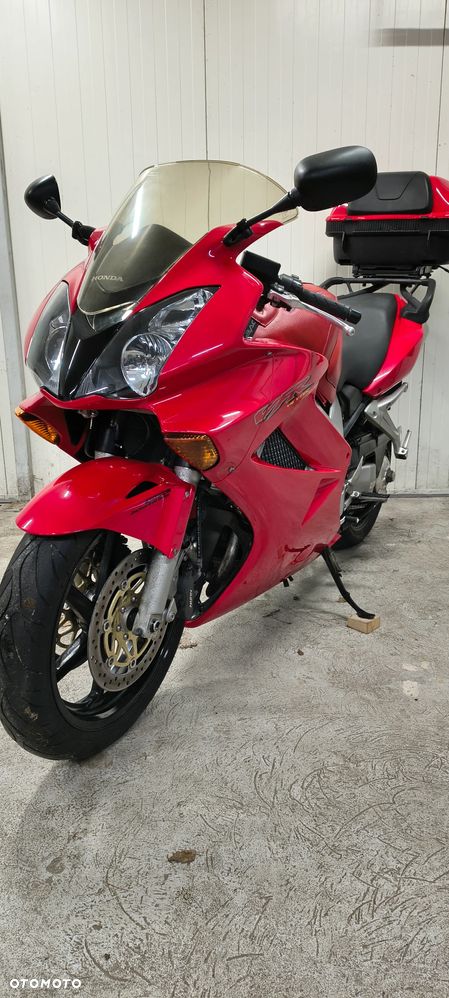 Honda VFR - 6