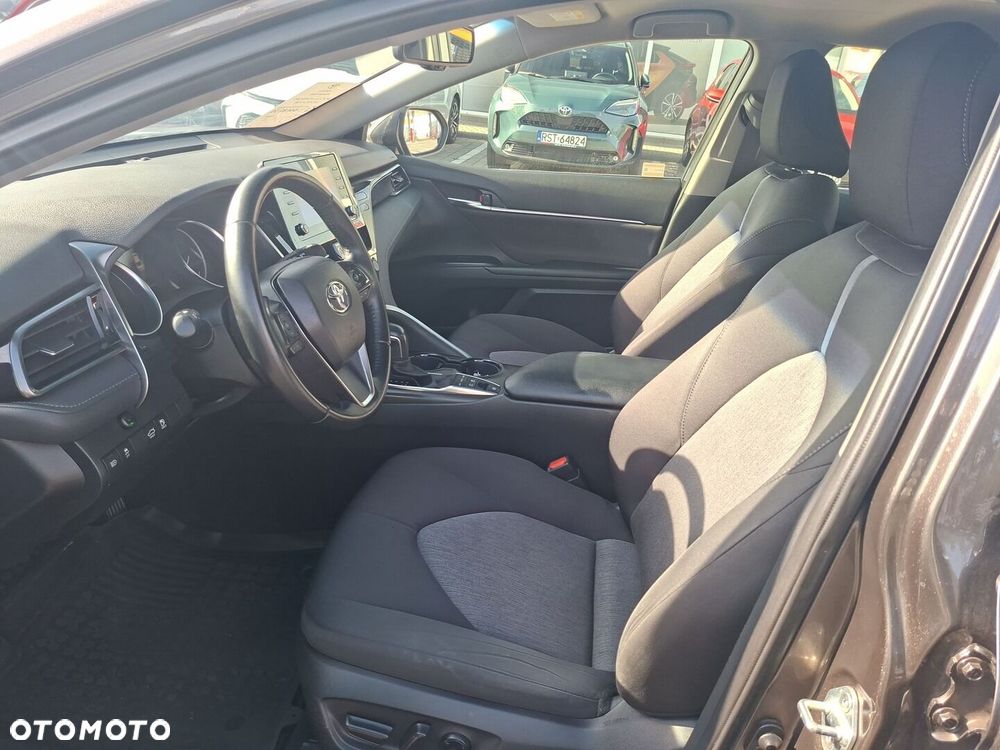 Toyota Camry 2.5 Hybrid Comfort CVT - 15
