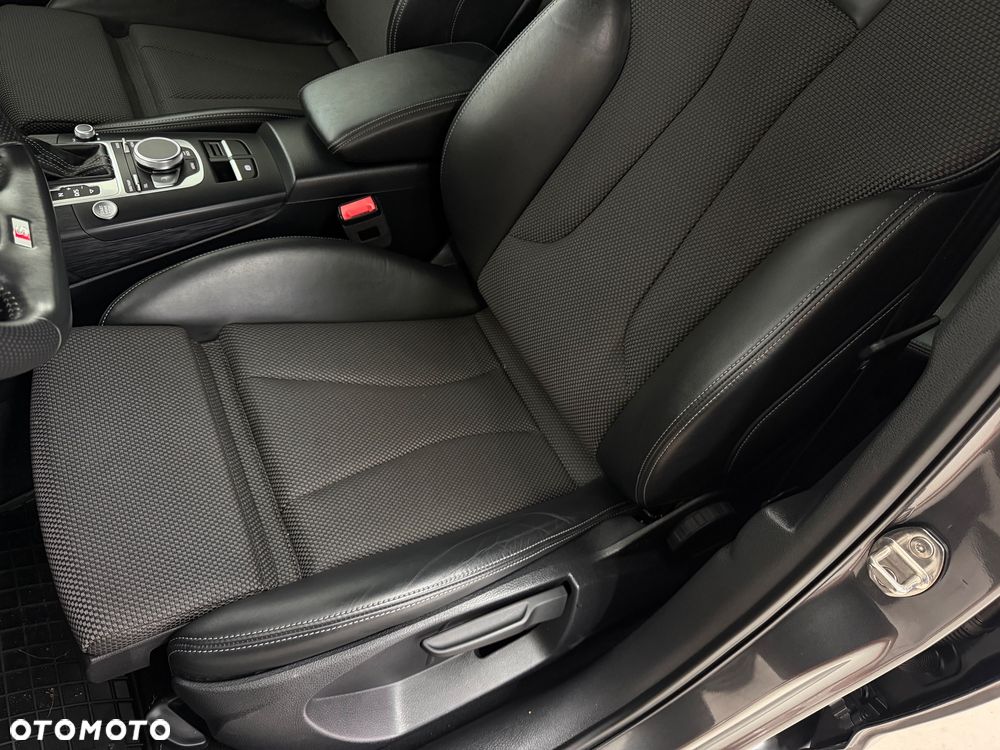 Audi A3 Sportback 40 TFSI Quattro S tronic - 39