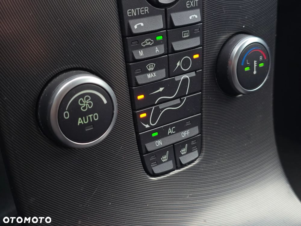 Volvo C30 D2 DRIVe R-Design - 27