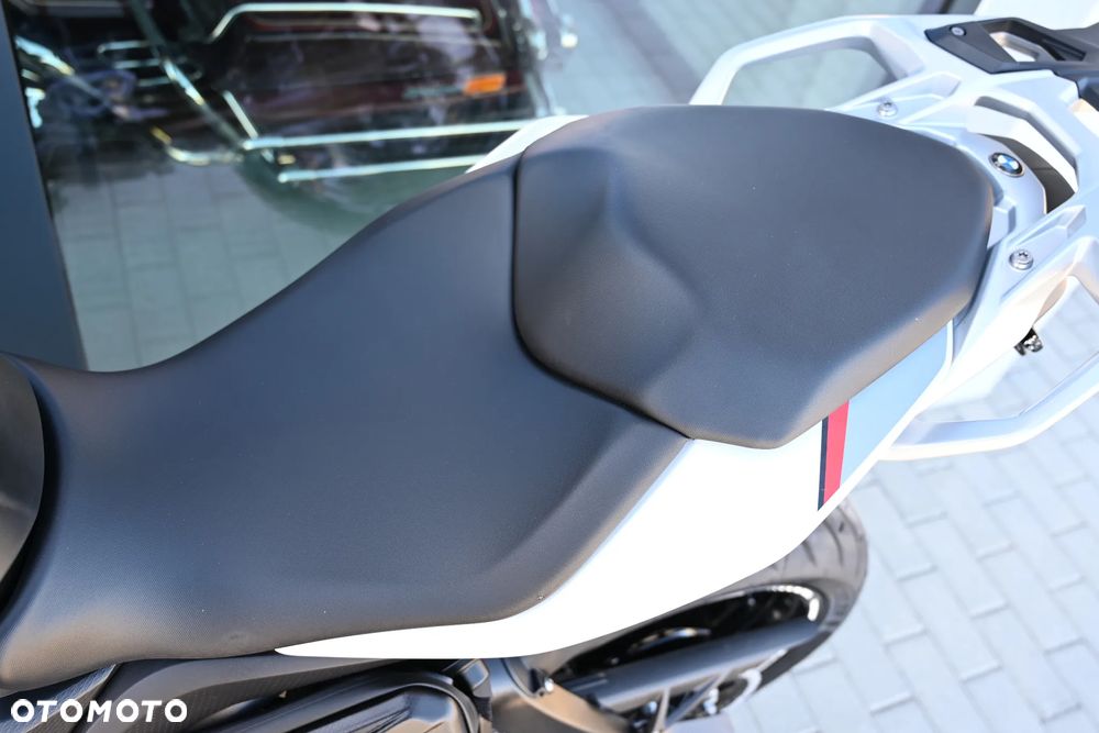 BMW XR - 13
