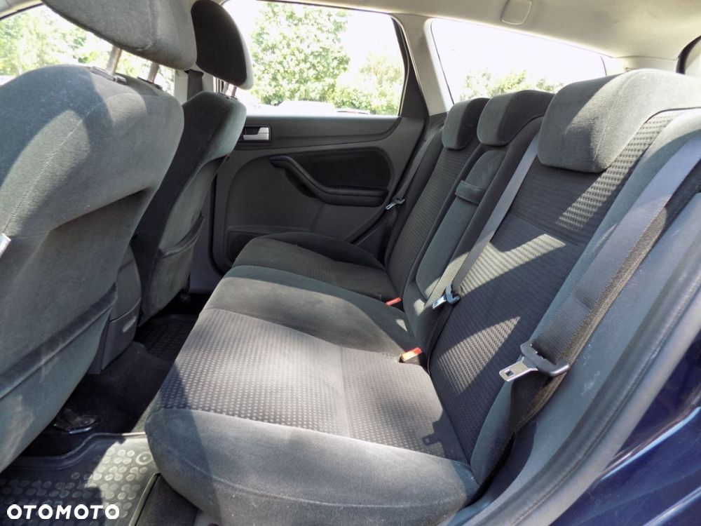 Ford Focus - 8