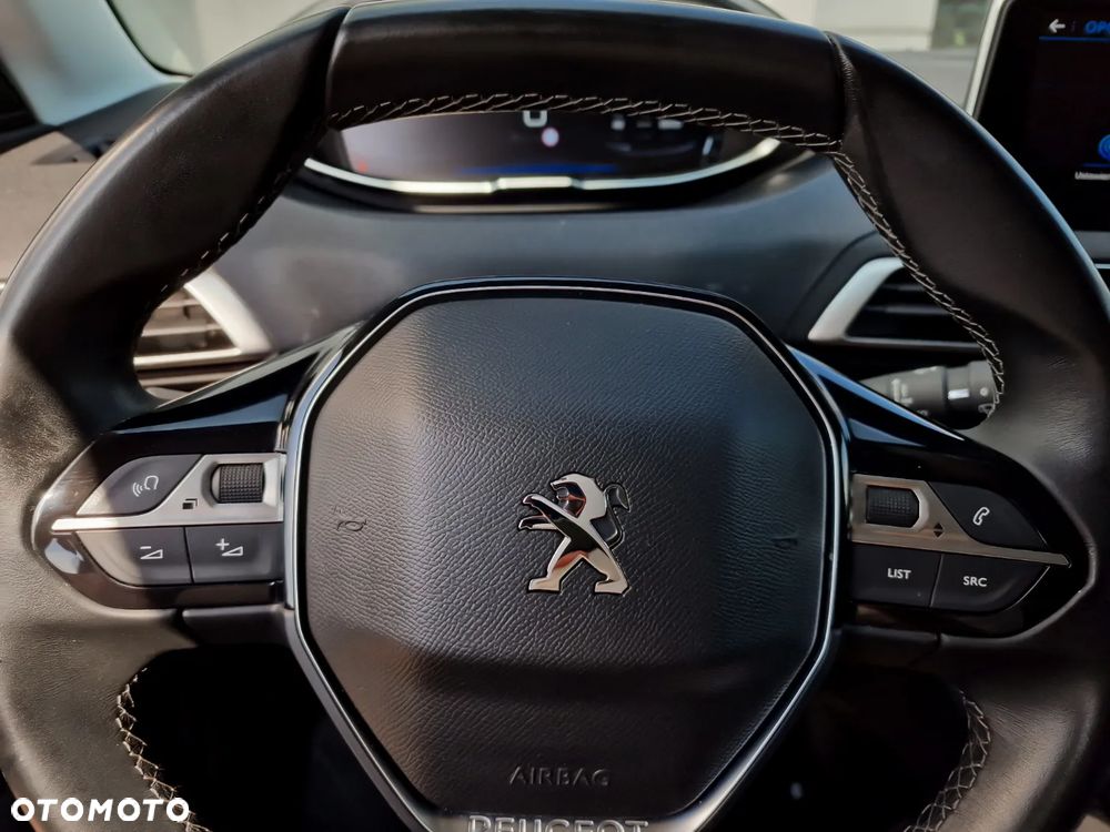 Peugeot 3008 1.2 PureTech Active S&S - 13