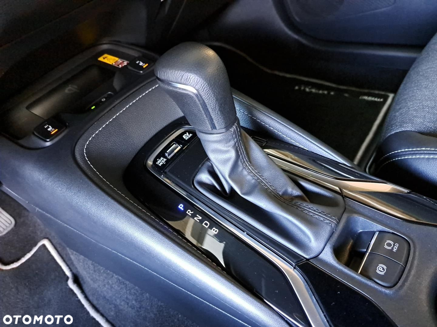 Toyota Corolla - 21