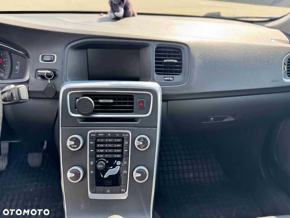Volvo S60 D2 Momentum - 7