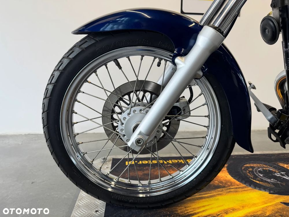 Suzuki Intruder - 18