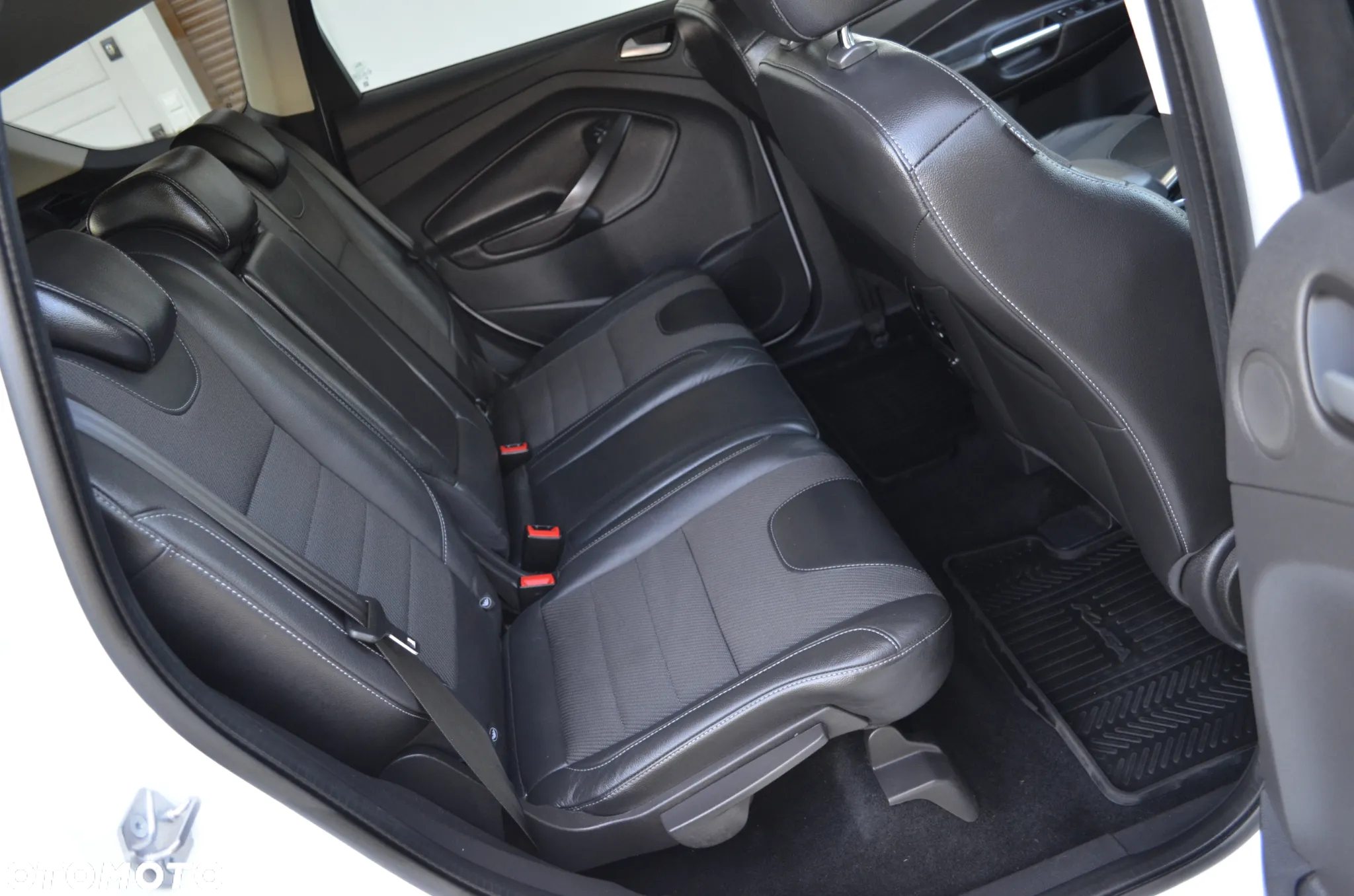Ford Kuga 2.0 TDCi 4WD Trend - 9