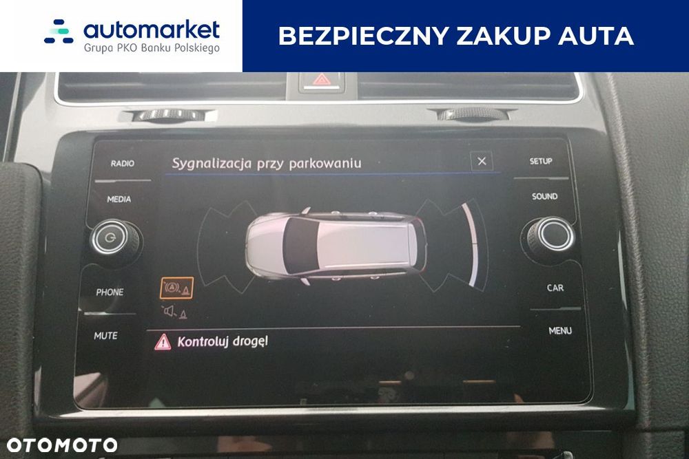 Volkswagen Golf 1.6 TDI BMT Comfortline - 18