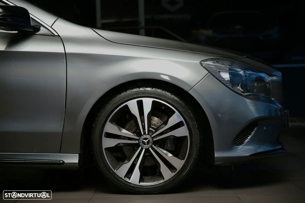 Mercedes-Benz CLA 180 Shooting Brake d Urban - 21