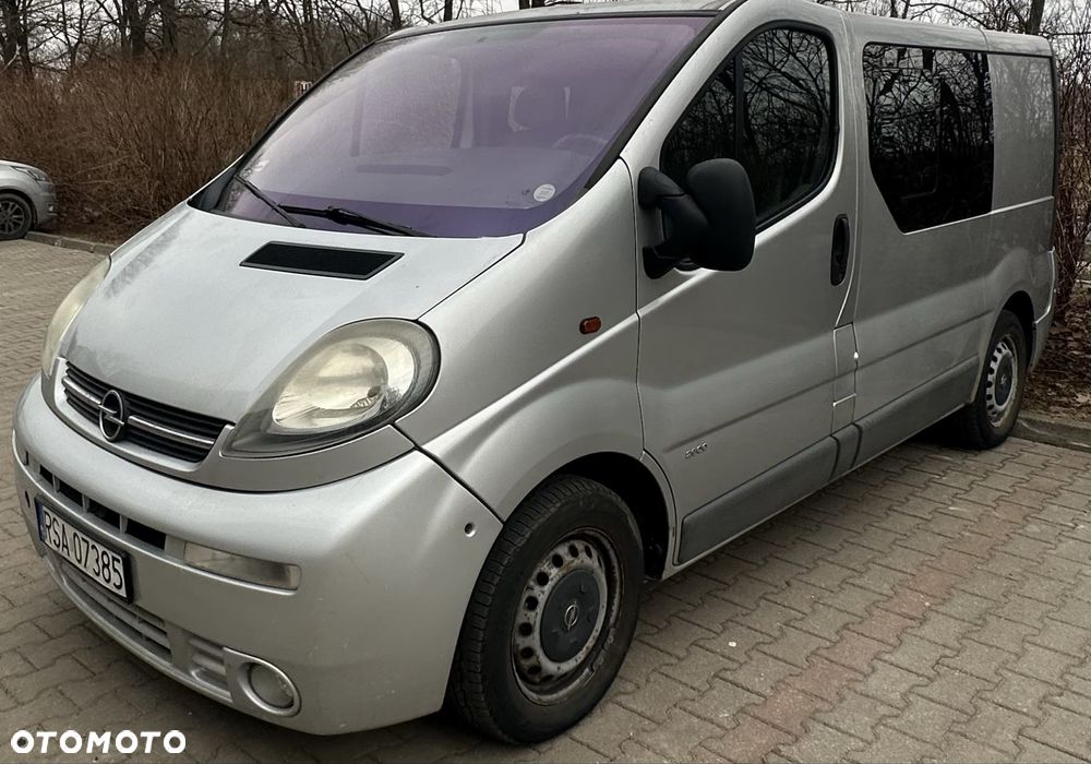 Opel Vivaro - 1