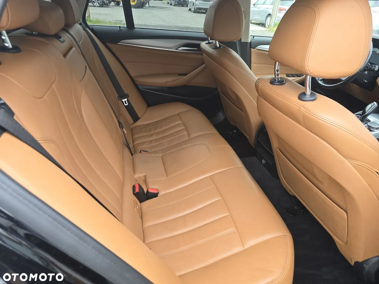 BMW Seria 5 520d Luxury Line - 11