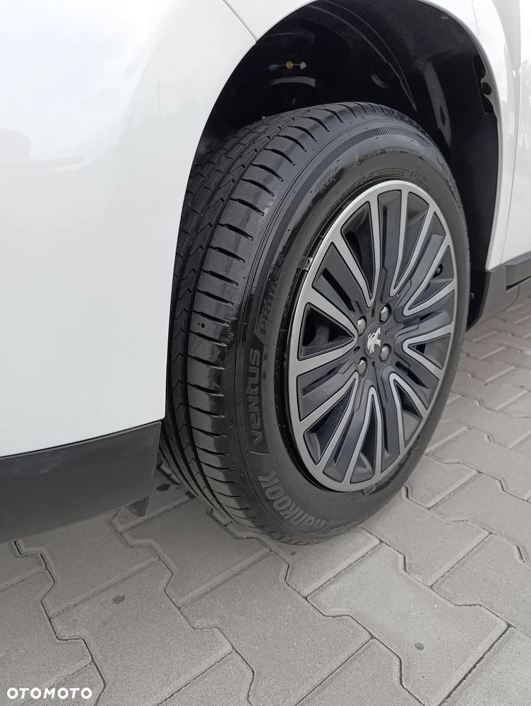 Peugeot 2008 - 17