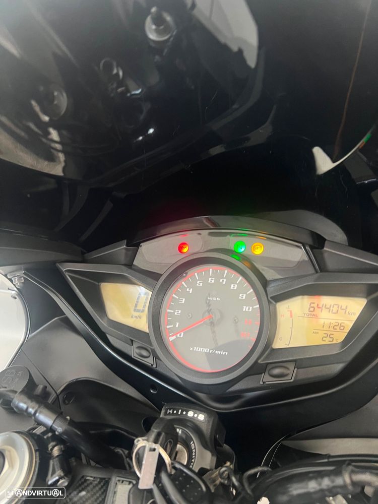 Honda VFR - 11