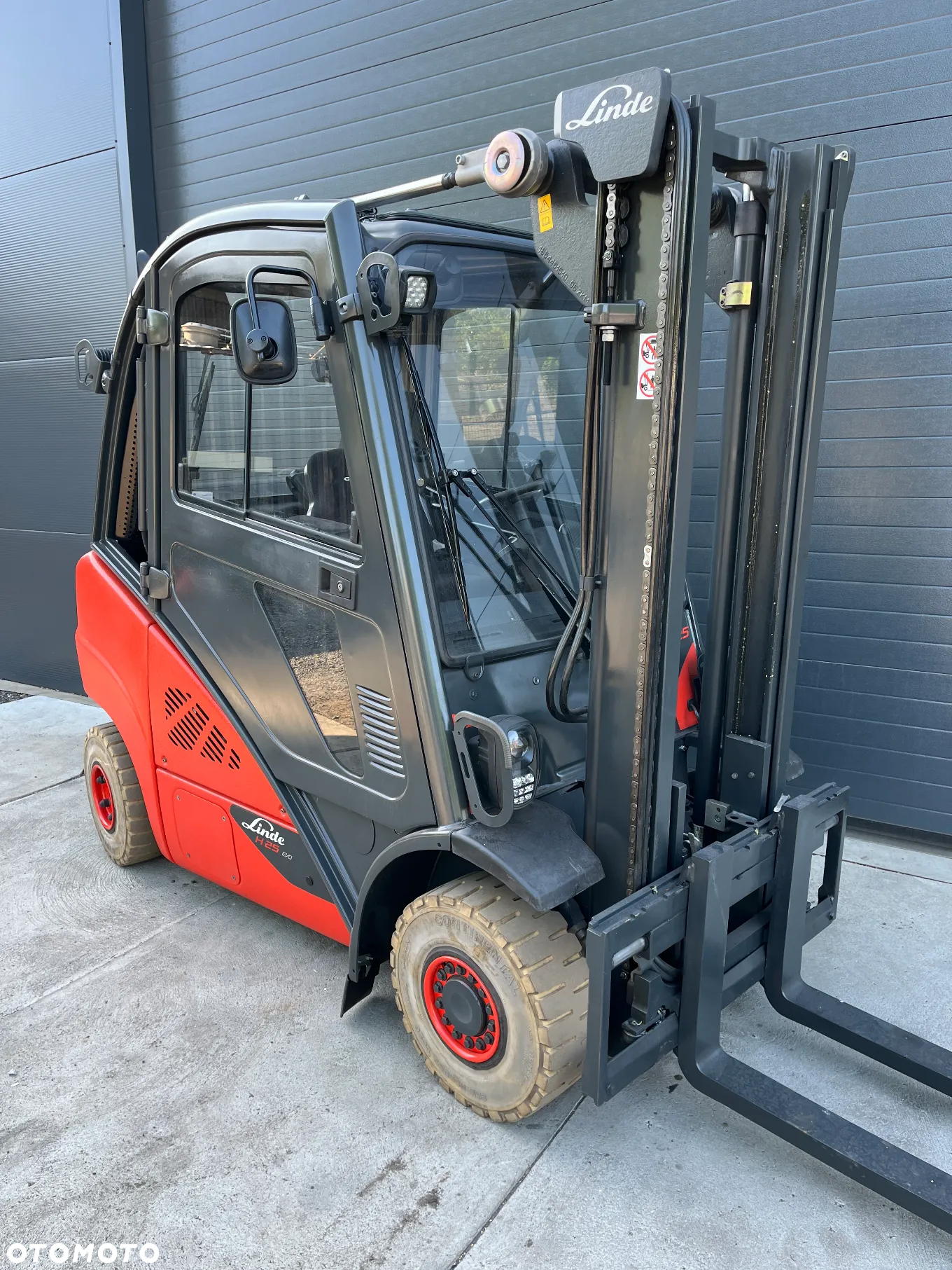 Linde H25T-392-02 Gazowy Pełna kabina Przewsuw boczny Oświetlenie drogowe - 3