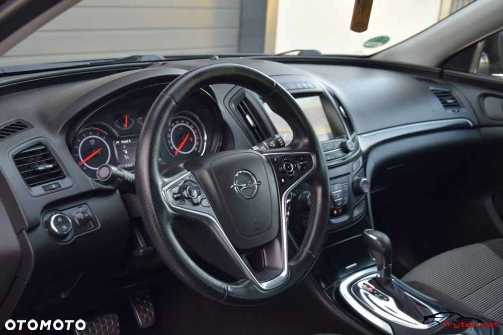Opel Insignia - 18