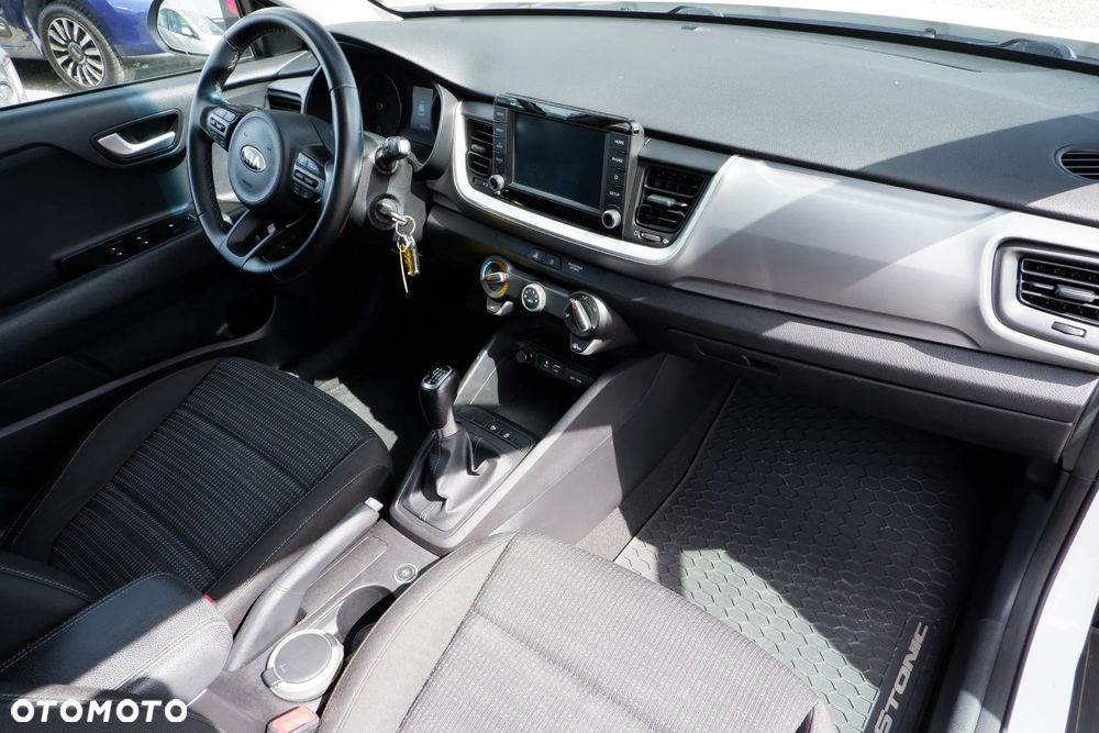 Kia Stonic 1.4 L - 4