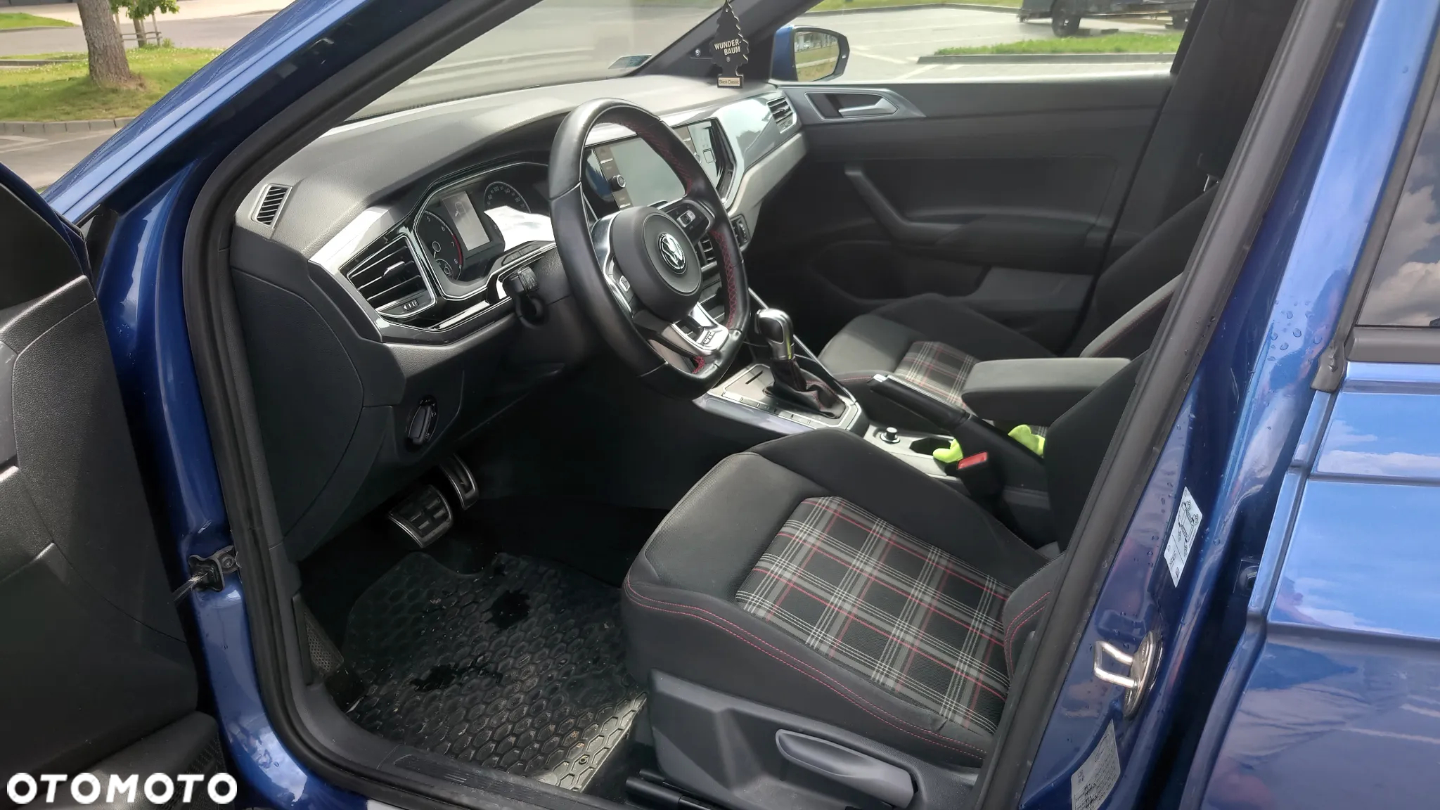 Volkswagen Polo 2.0 TSI GTI DSG - 12