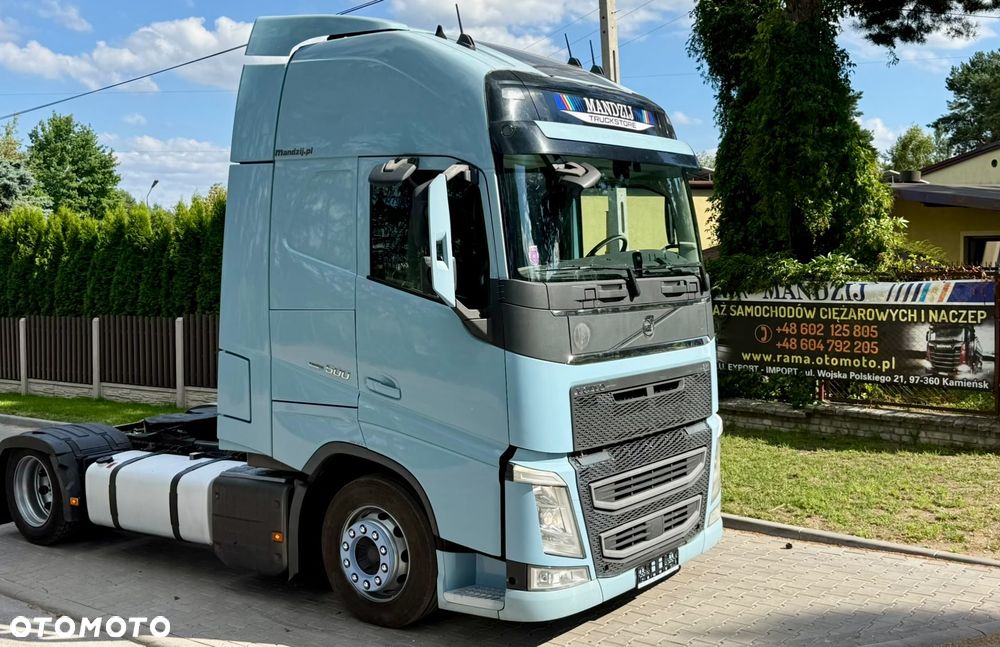 Volvo FH4 500 GLOB XXL I-SHIFT SPOJLERY KLIMA WEBASTO NAVI XENON LED LODÓWKA 2xALUTANK LOW DECK MEGA EURO 6 2016 ŁADNY - 2