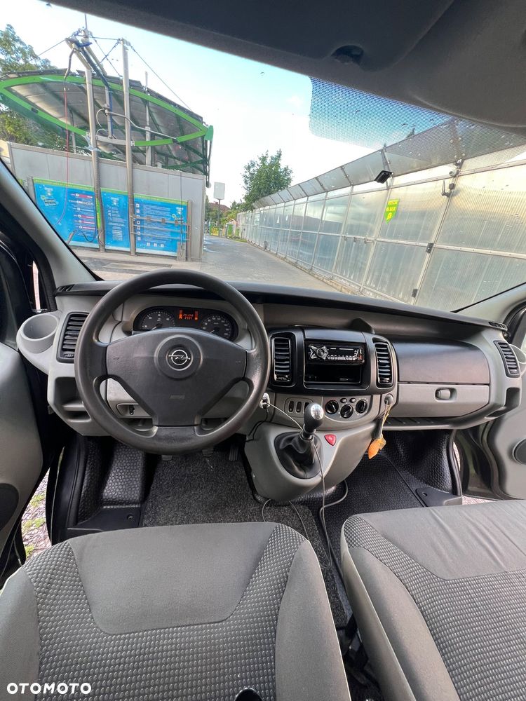 Opel Vivaro - 16