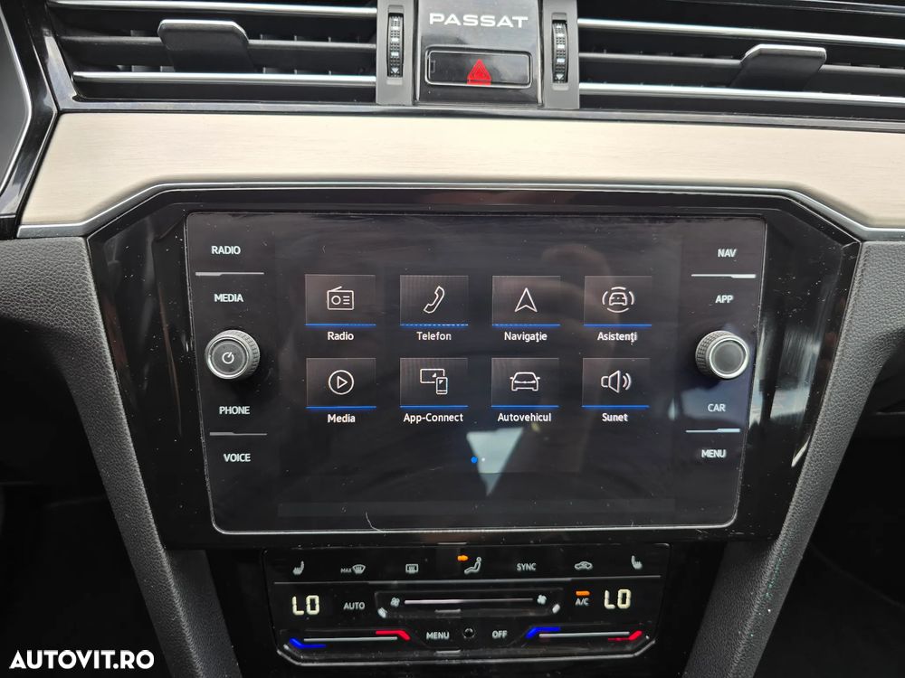 Volkswagen Passat 2.0 TDI DSG Highline - 16