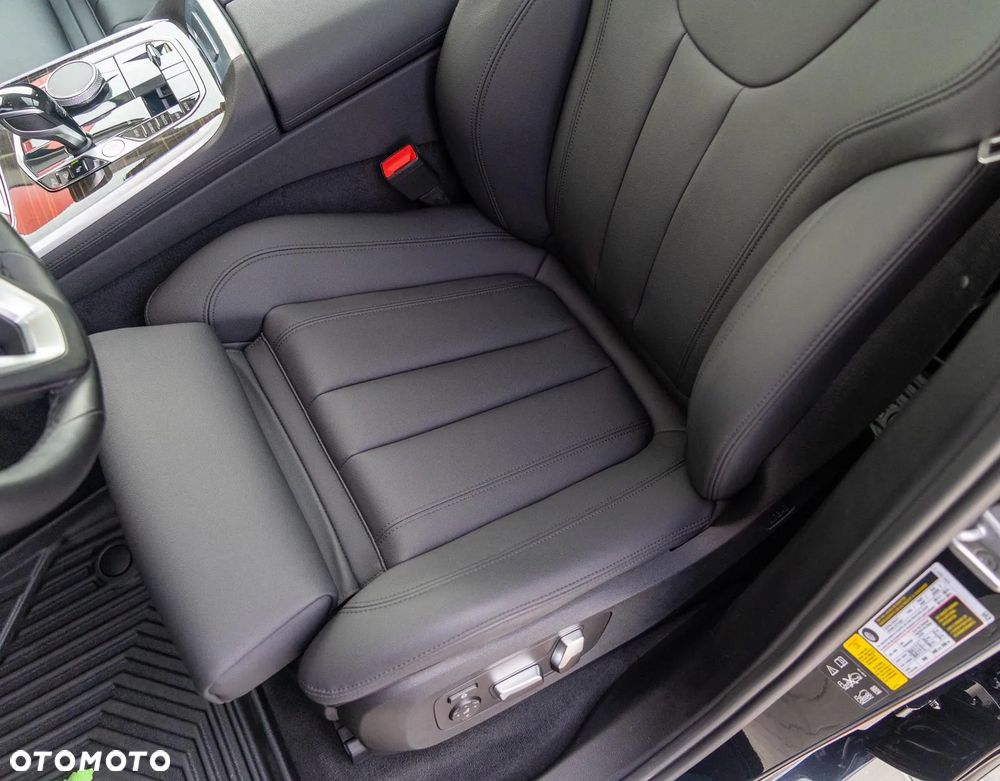 BMW X7 xDrive40i - 17
