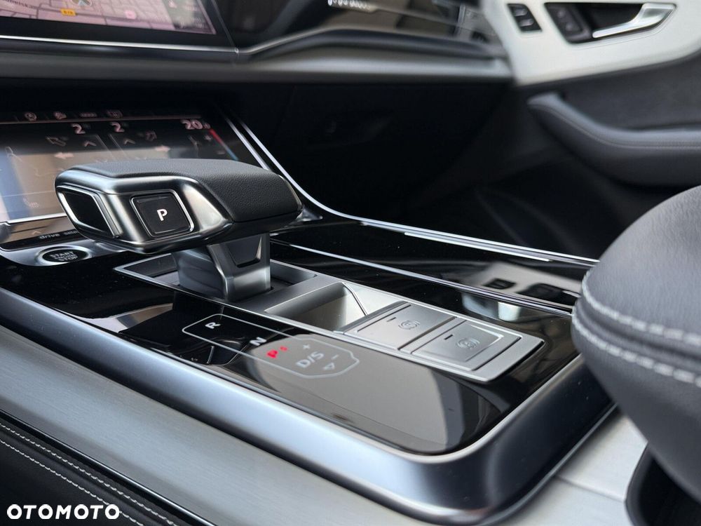 Audi Q8 45 TDI mHEV Quattro Tiptronic - 23