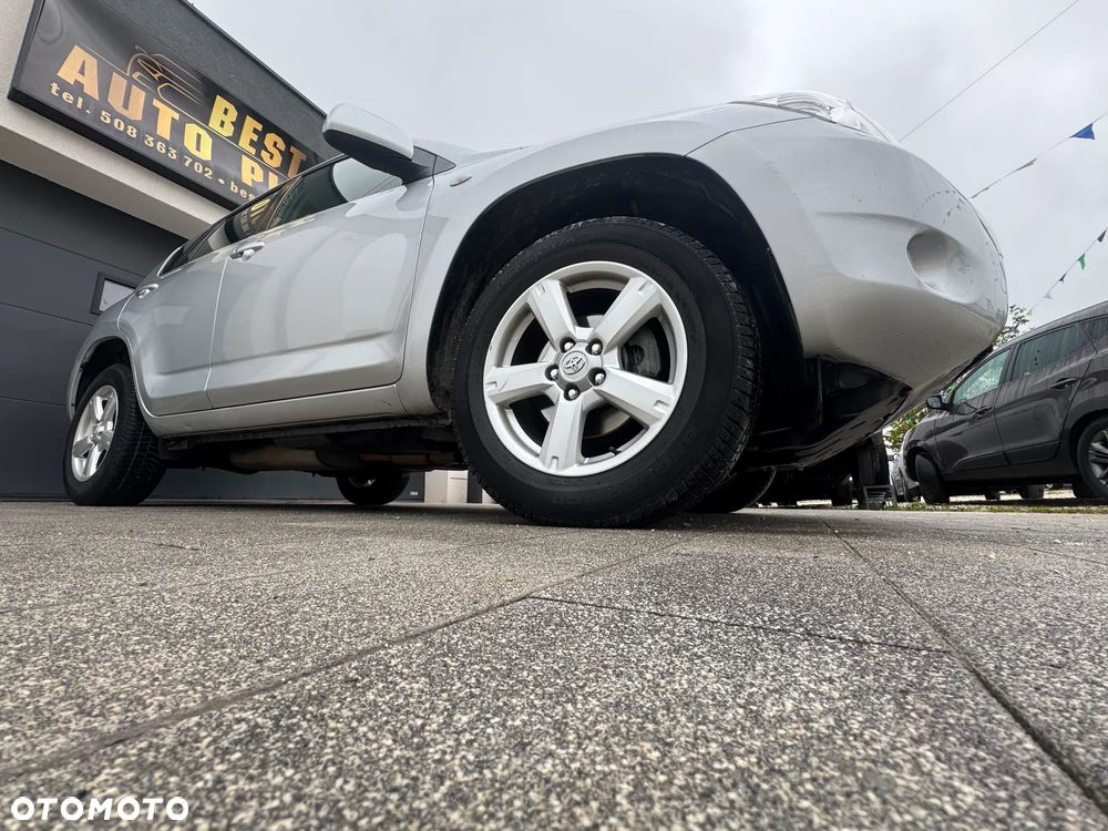 Toyota RAV4 2.0 4x4 Automatik Executive - 35