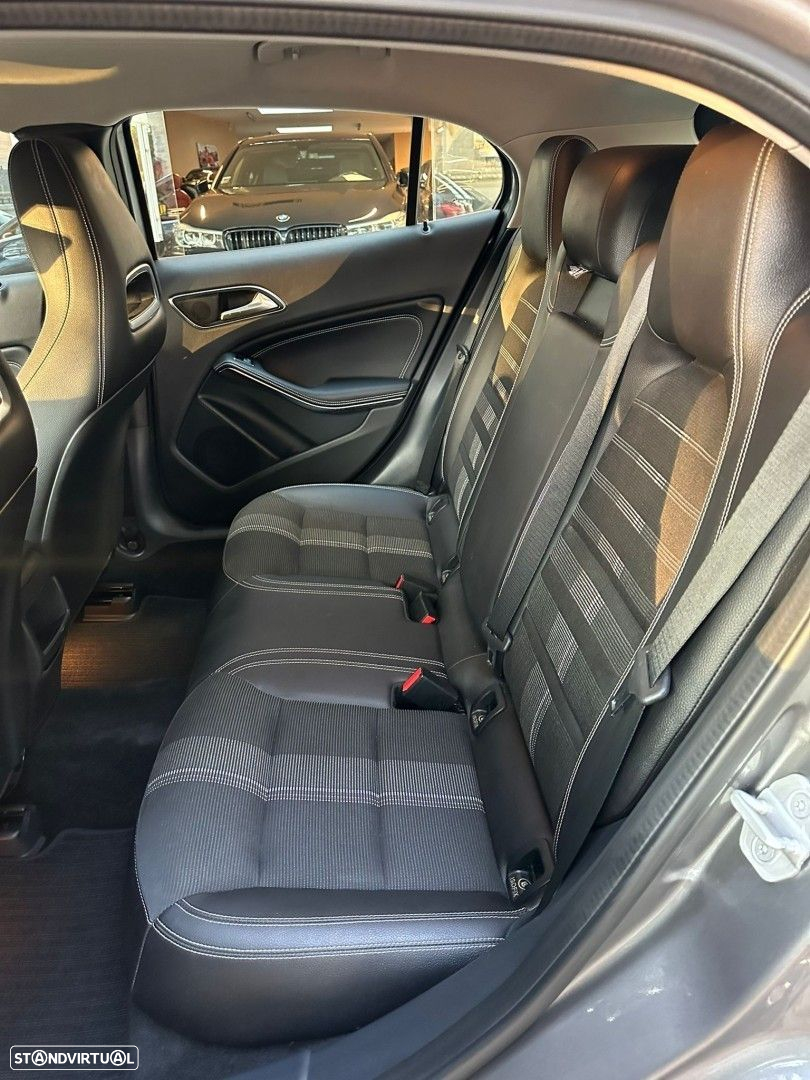 Mercedes-Benz GLA 220 d Urban - 10