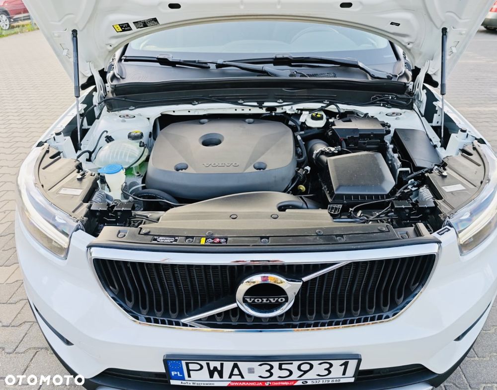 Volvo XC 40 T5 AWD Momentum Pro - 22