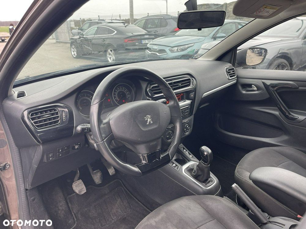 Peugeot 301 1.2 VTi/Pure Tech Active - 6