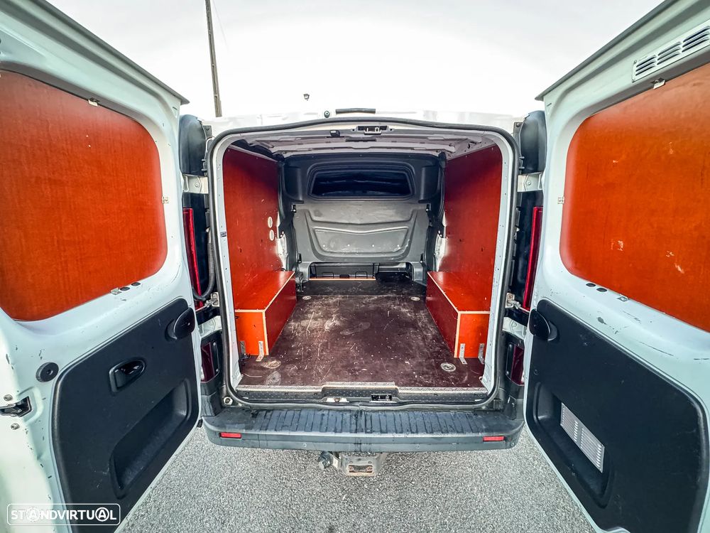 Renault Trafic 1.6 dCi L2H1 1.2T - 10