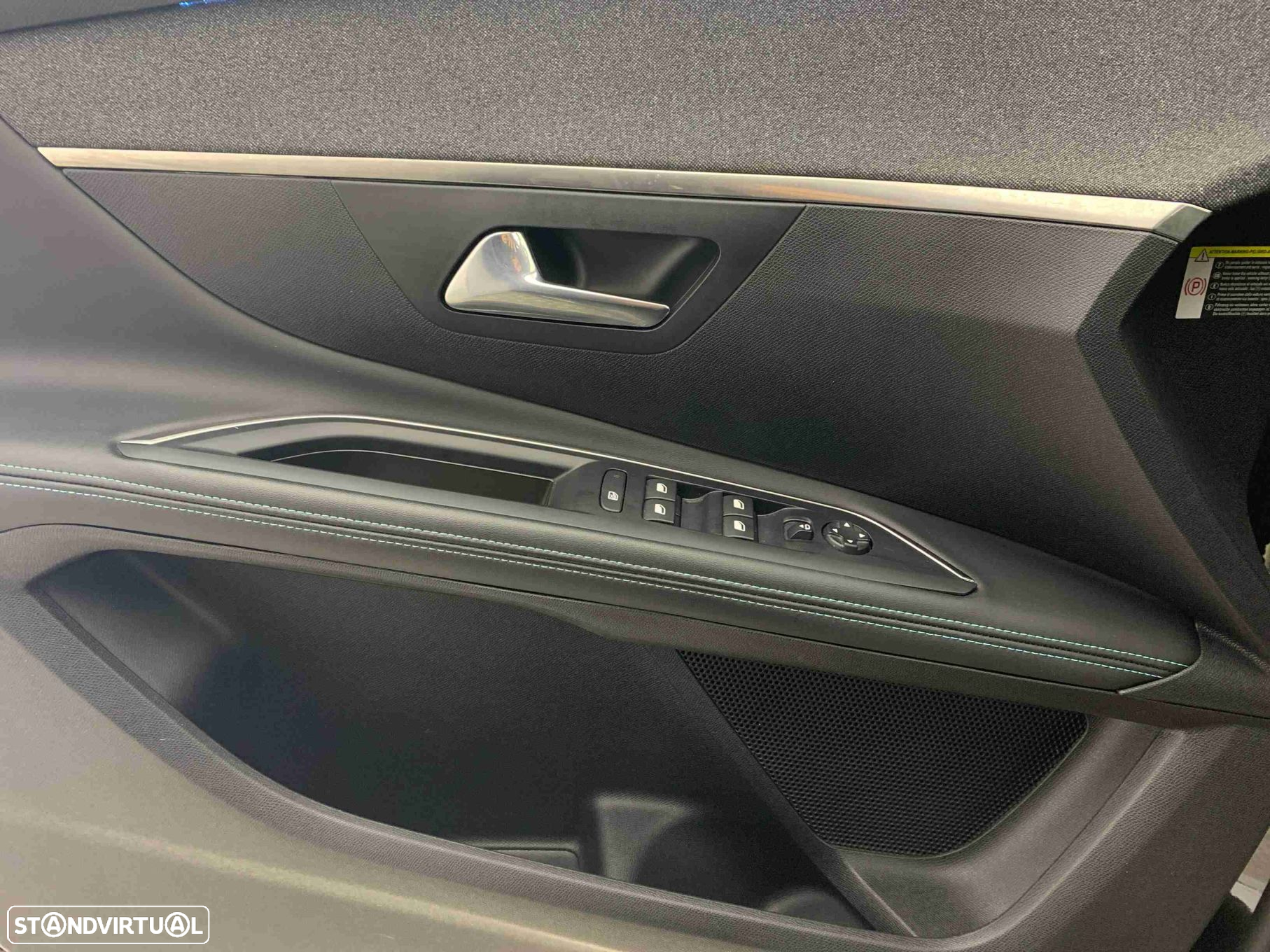 Peugeot 5008 1.2 PureTech Allure Pack EAT8 - 12