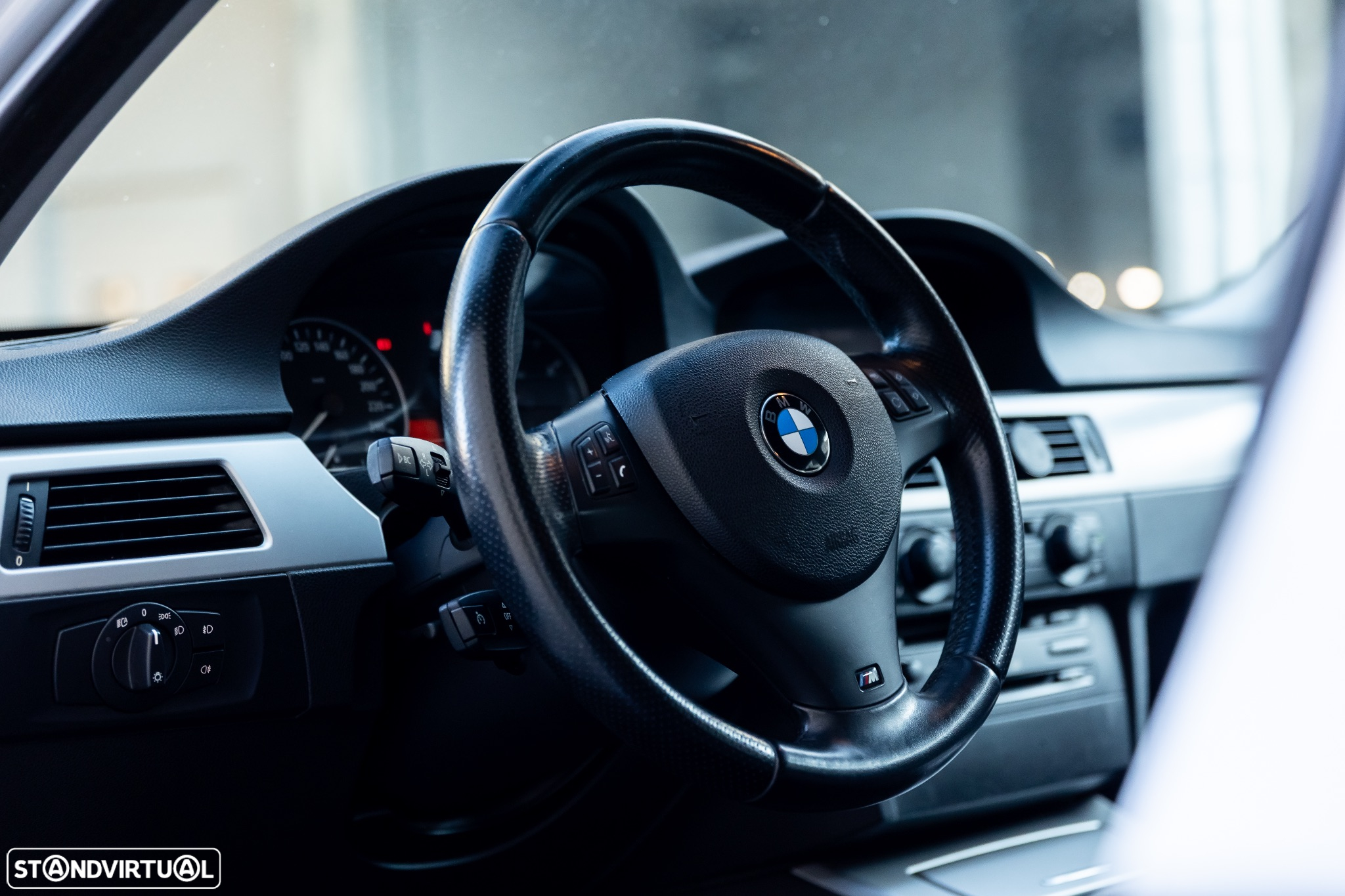 BMW 320 d Touring Navigation Sport - 25