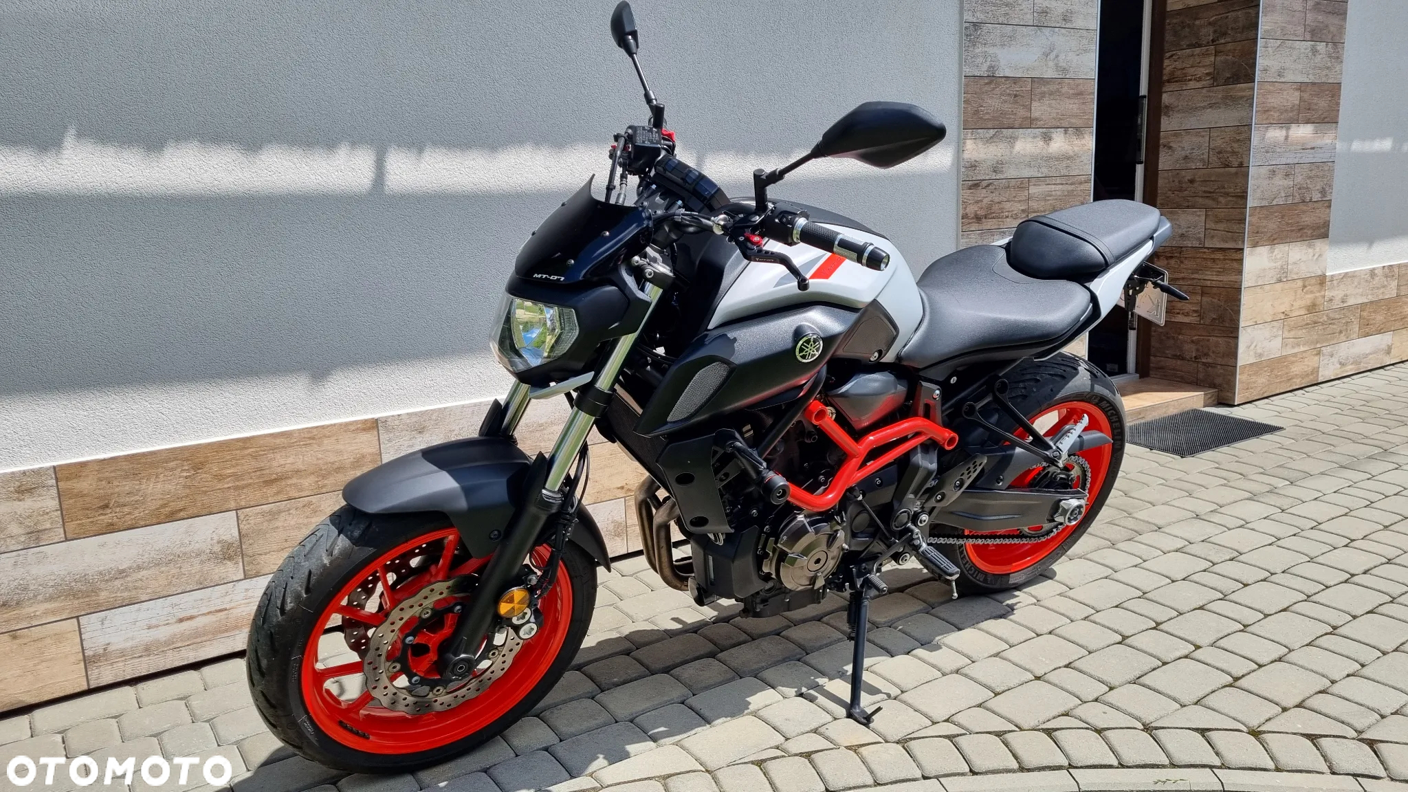 Yamaha MT - 7