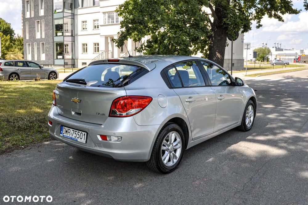 Chevrolet Cruze - 4