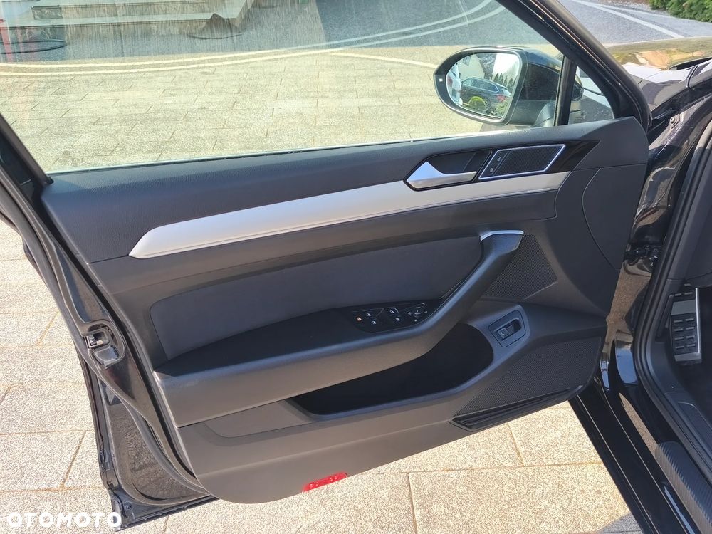 Volkswagen Passat 2.0 TDI (BlueMotion Technology) Highline - 10