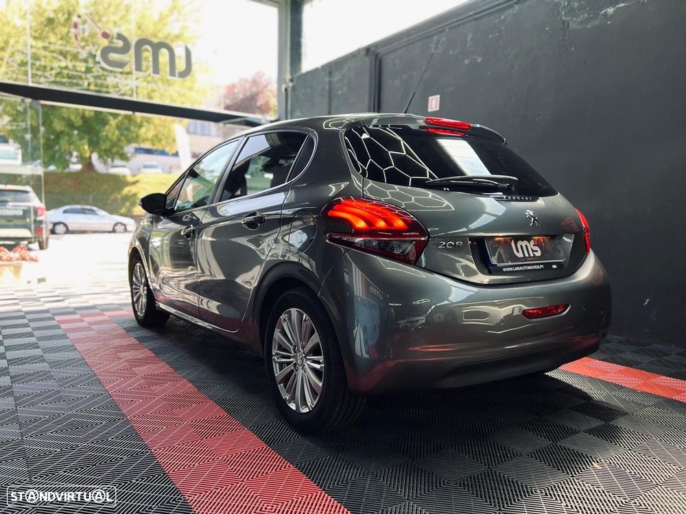 Peugeot 208 1.2 PureTech Style - 13