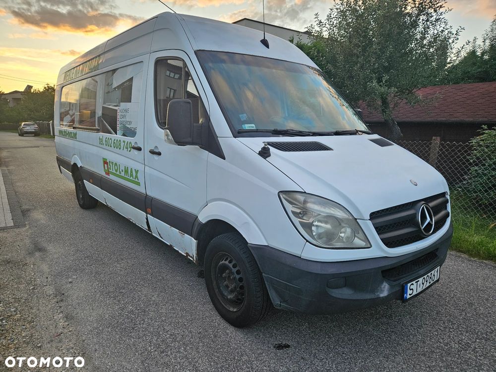 Mercedes-Benz Sprinter - 2