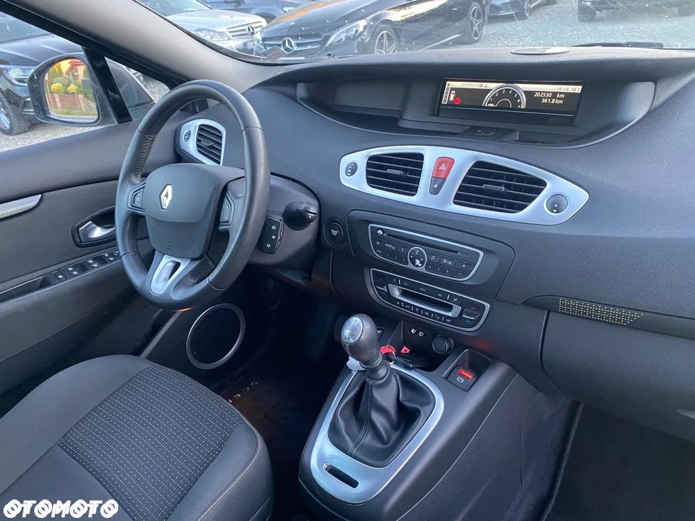 Renault Scenic 1.6 16V 110 Dynamique - 20