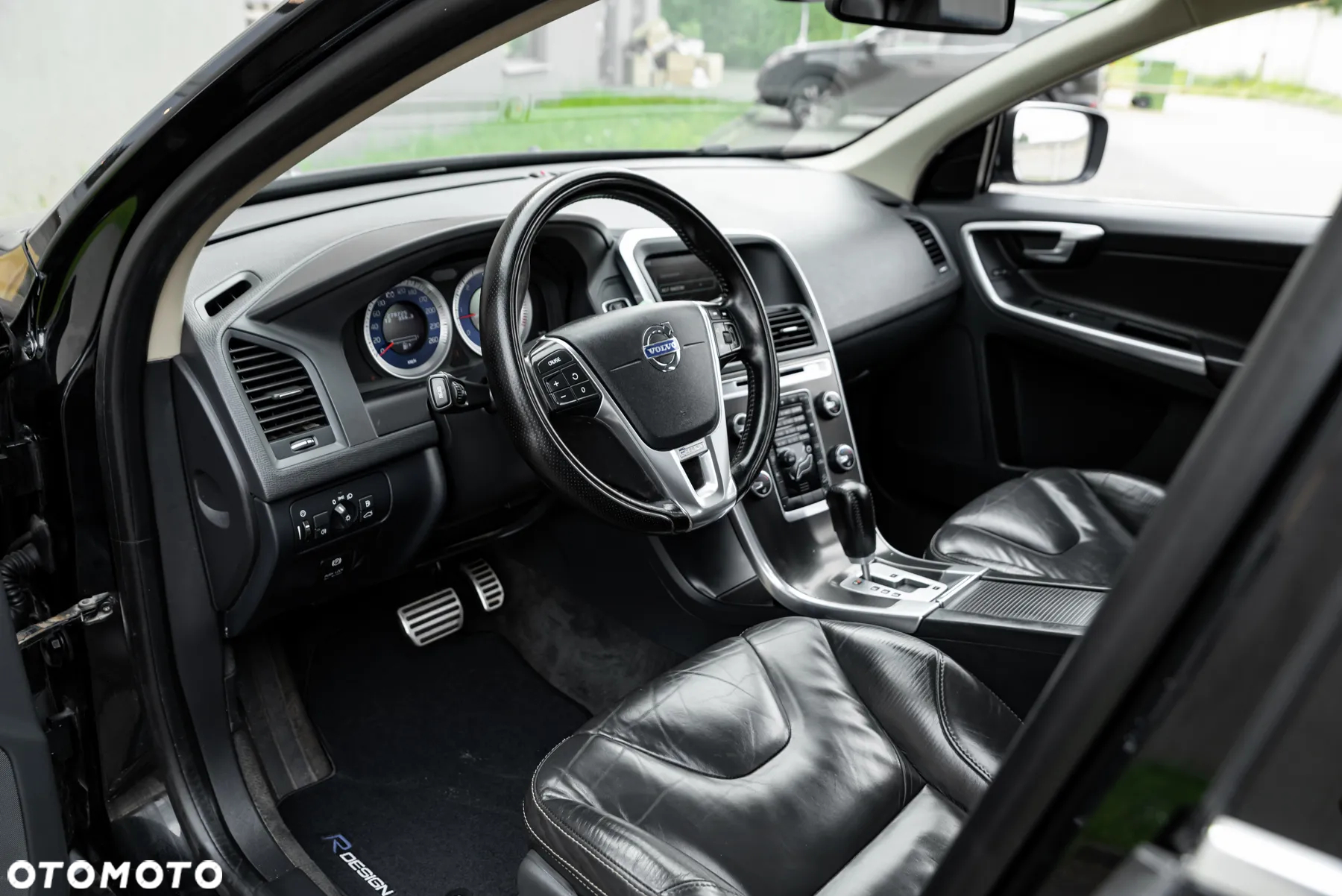 Volvo XC 60 D5 AWD RDesign - 15