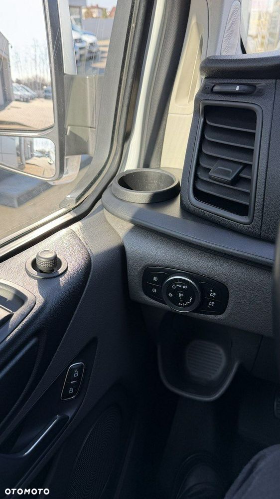 Ford Transit - 34