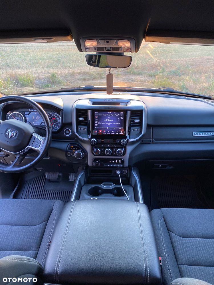 RAM 1500 5.7 Crew Cab Bighorn - 11