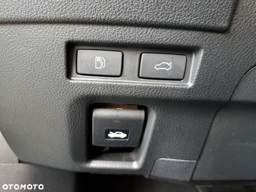 Lexus ES 300h Business Edition - 36