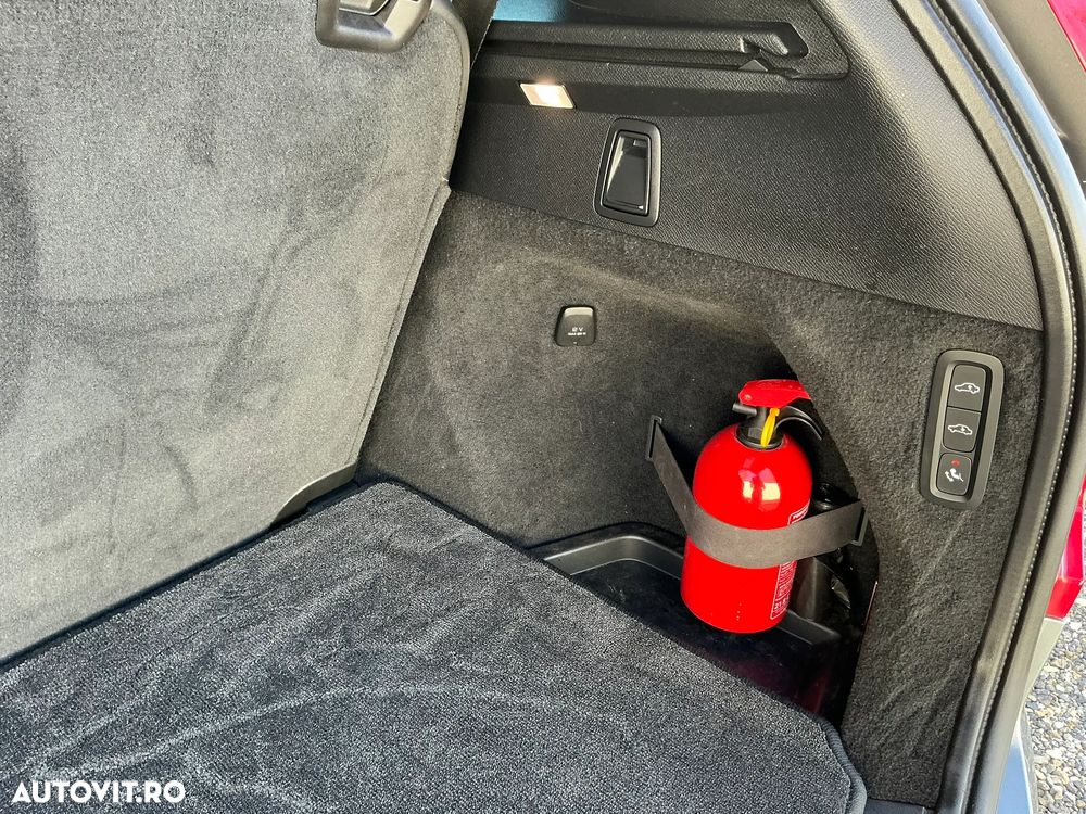 Volvo XC 90 D5 AWD Inscription - 35