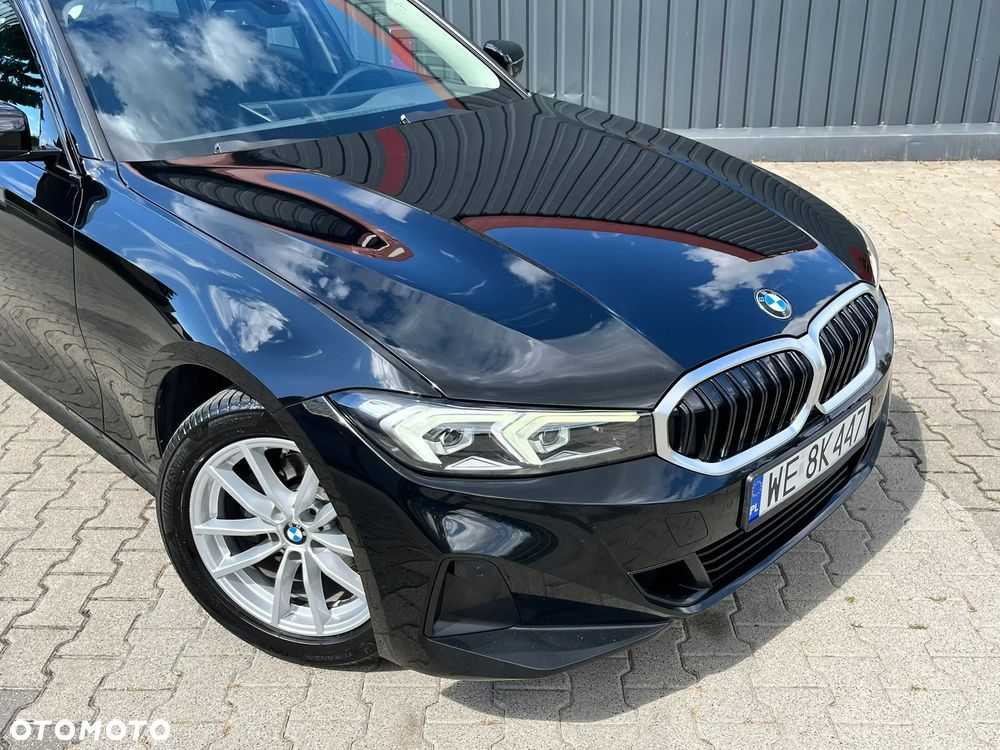BMW Seria 3 318d mHEV - 8